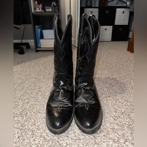 Men’s black cowboy boots